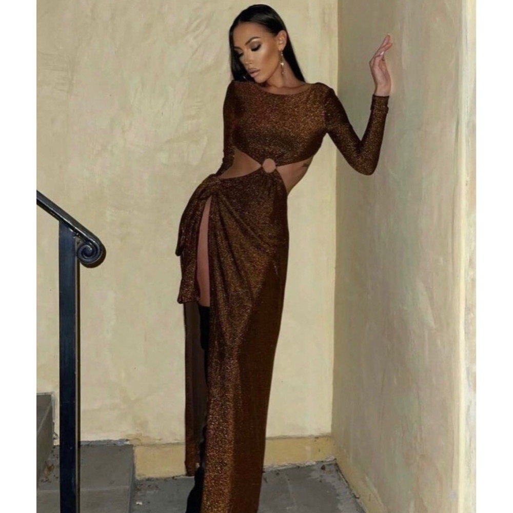 Meshki Christina Backless Maxi Dress – Elegant & Sultry! ✨